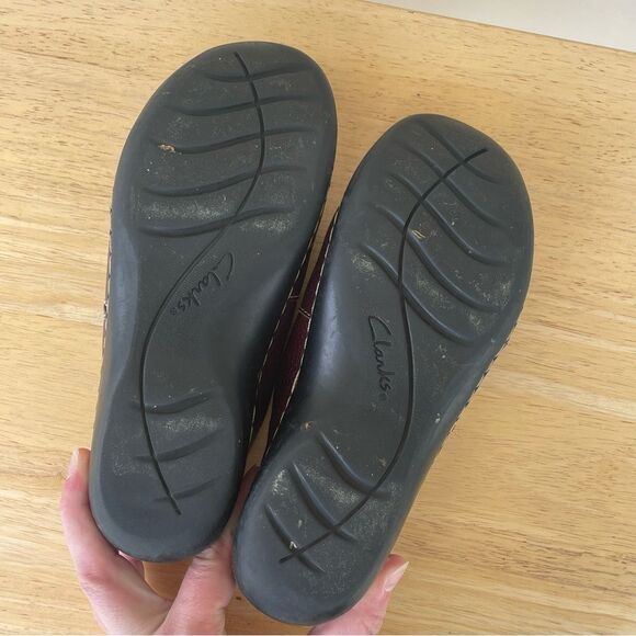 Clarks Collection Deep Red Loafer Slide On Shoes Size 6 - Picture 7 of 7